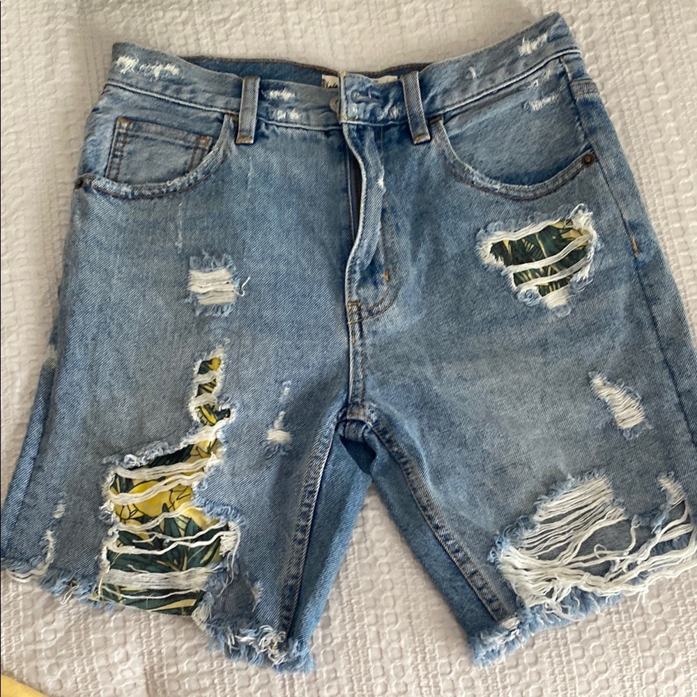 Distressed Denim Shorts with Tropical Patches